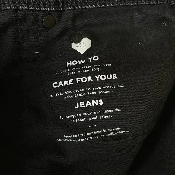 Madewell  | Classic Straight Jeans in Lunar Wash: Grommet Edition - Picture 13 of 15